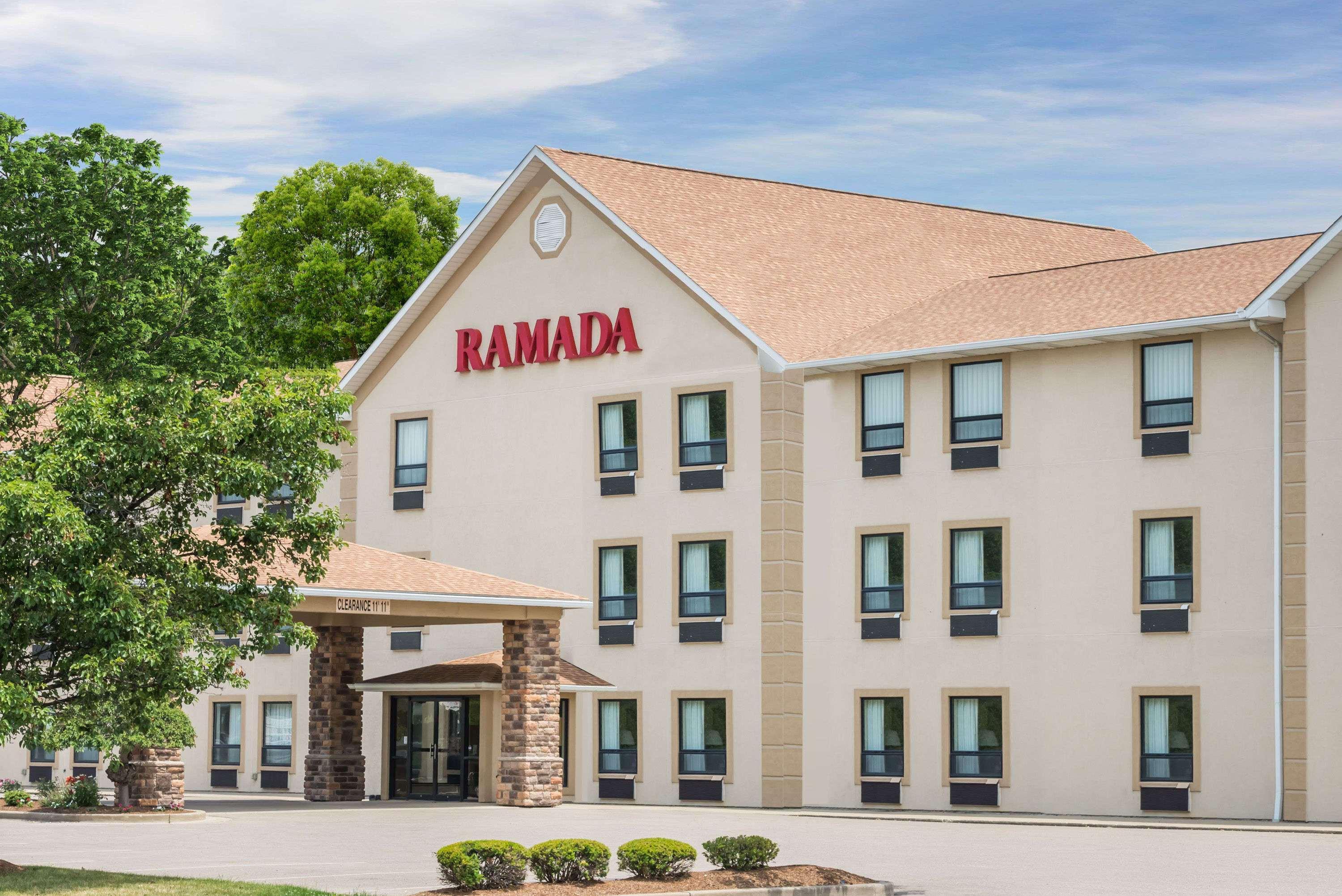 Ramada By Wyndham Strasburg Dover Exterior photo